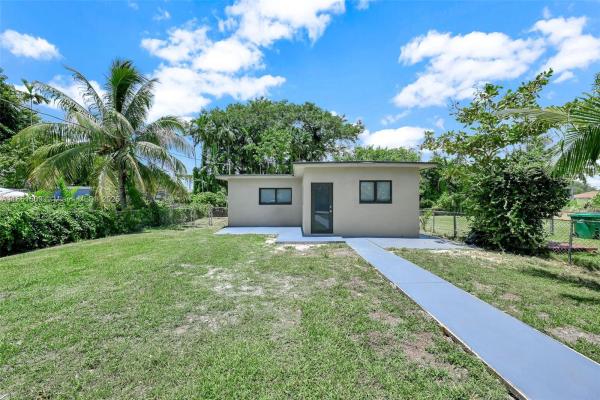 8280 NW 5th Ave, Miami, Florida 33150, image 1