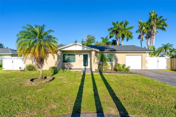 Orange Tree Lakes, 1120 SW 128th Dr, Davie, Florida 33325, image 1