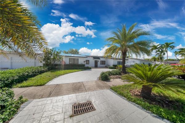 Winston Park, 7302 SW 134th Pl, Kendale Lakes, Florida 33183, image 2