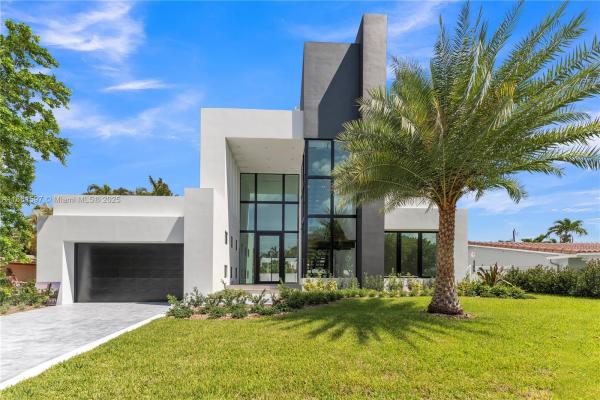 Hillsboro Shores, 3205 Leigh Rd, Pompano Beach, Florida 33062, image 1