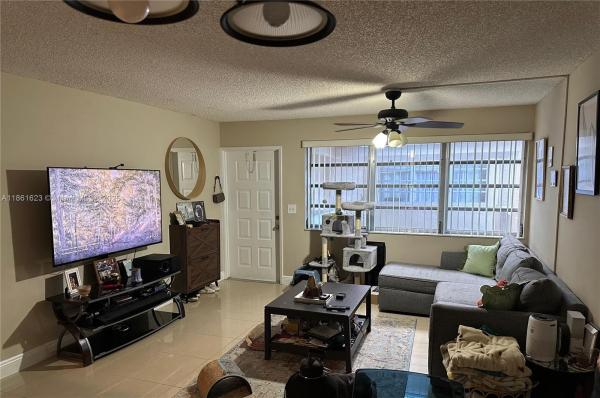 Coral Springs, Florida 33071, image 1
