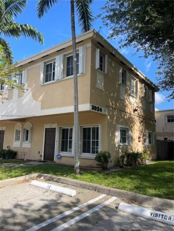 Pembroke Park Townhouses, 3926 SW 52nd Ave #E6, Pembroke Park, Florida 33023, image 1