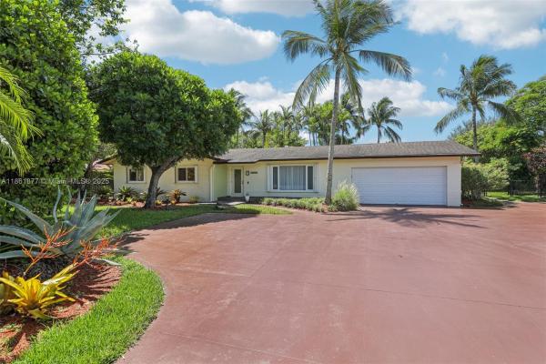 Pine Shore, 10930 SW 129th St, Kendall, Florida 33176, image 2