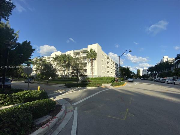 The Sails, 1401 Bay Rd 405, Miami Beach, Florida 33139, image 1