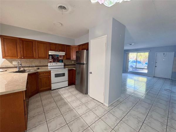 Knoll Ridge, 5131 NE 18th Ter, Fort Lauderdale, Florida 33308, image 2