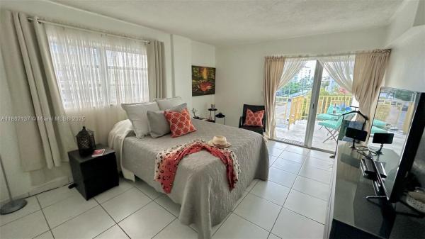 Golden House, 1340 Lincoln Rd #401, Miami Beach, Florida 33139, image 1