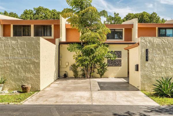 10617 SW 79th Ter, Miami, Florida 33173, image 1