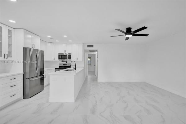 Newport, 67 Newport D, Deerfield Beach, Florida 33442, image 2