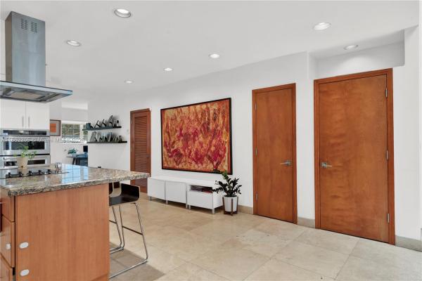 Douglas Circle, 3730 Kumquat Ave, Miami, Florida 33133, image 3