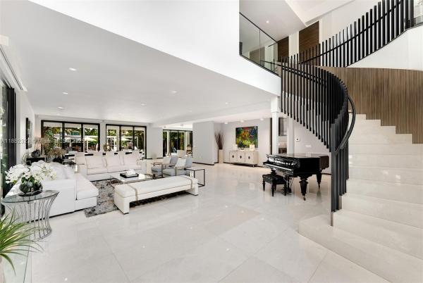 Mid Golf, 3734 Chase Ave, Miami Beach, Florida 33140, image 1