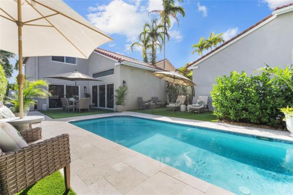 West Lake Village, 1105 Pin Oak St, Hollywood, Florida 33019, image 1