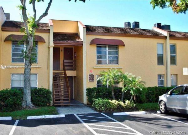 4423 Treehouse Ln #C, Tamarac, Florida 33319, image 1