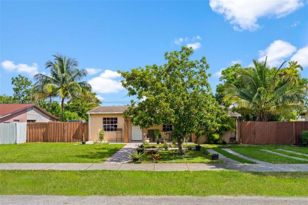 Beverly Park, 6233 Rodman St, Hollywood, Florida 33023, image 1
