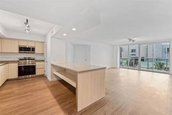 Flamingo South Beach, 1500 Bay Rd #M-0924, Miami Beach, Florida 33139, image 1