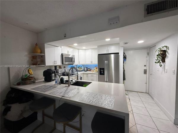 14201 N Kendall Dr #304D, Unincorporated Dade County, Florida 33186, image 1