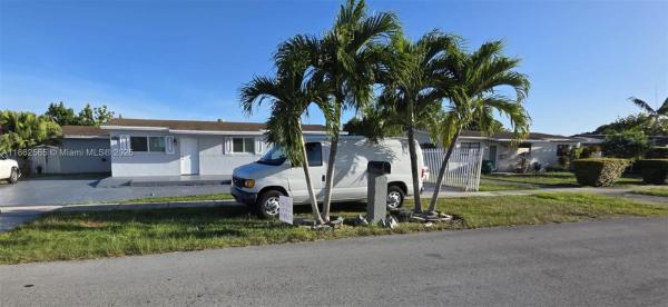 11720 SW 181st Ter #B, Unincorporated Dade County, Florida 33177, image 1