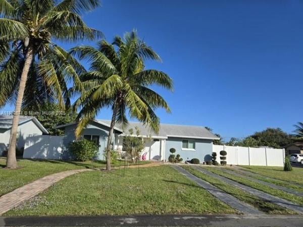 Laurel Hills, 903 NW 6th Ave 0, Boynton Beach, Florida 33426, image 1