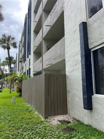 Samari Lake East, 10000 NW 80th Ct #2166, Hialeah Gardens, Florida 33016, image 3