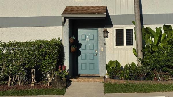 The Lakes Of Oakland Forest, 2761 S Oakland Forest Dr #103, Oakland Park, Florida 33309, image 2