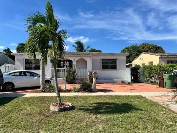 275 E 34th St, Hialeah, Florida 33013, image 1
