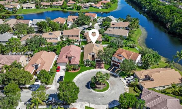 Cameron Lake, 211 Cameron Ct, Weston, Florida 33326, image 1