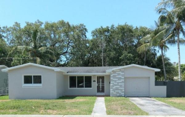 900 NE 154th St 0, Unincorporated Dade County, Florida 33162, image 1
