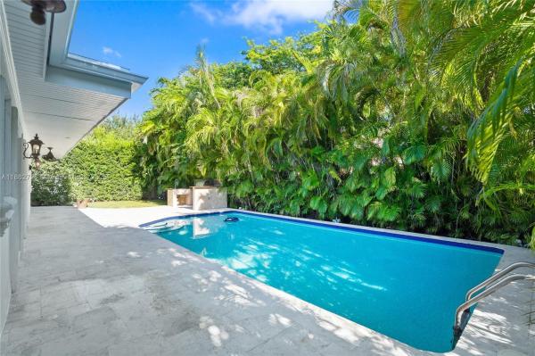 Bird South, 6841 SW 48th St, Glenvar Heights, Florida 33155, image 3