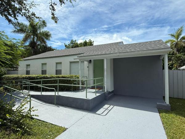 University Manor, 5822 SW 60th St, South Miami, Florida 33143, image 3