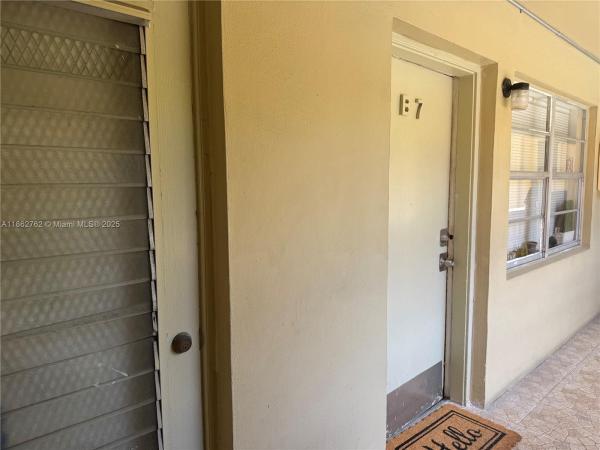 The Palms 51, 1851 NE 168th St #B-7, North Miami Beach, Florida 33162, image 2