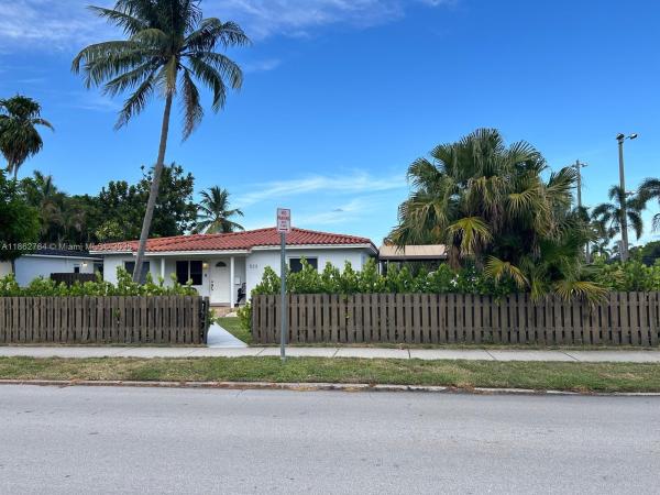 Hollywood Lakes, 523 S 16th Ave 0, Hollywood, Florida 33020, image 1