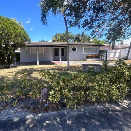 Sky Lake, 221 NE 24th St, Pompano Beach, Florida 33064, image 1