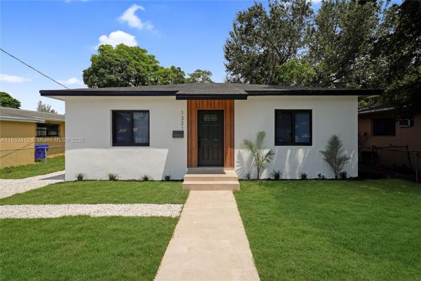 North Miami Estates, 1321 NW 44th St, Miami, Florida 33142, image 3