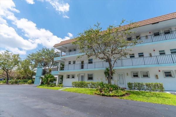 Gardens By The Sea, 1501 S Ocean Blvd #227, Lauderdale By The Sea, Florida 33062, image 2