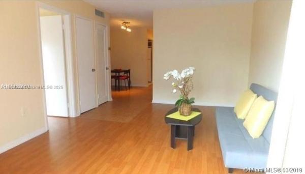 Michelle, 3582 NE 171st St #203, North Miami Beach, Florida 33160, image 2