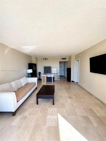 Coronado Towers, 20301 W Country Club Dr #1025, Aventura, Florida 33180, image 1