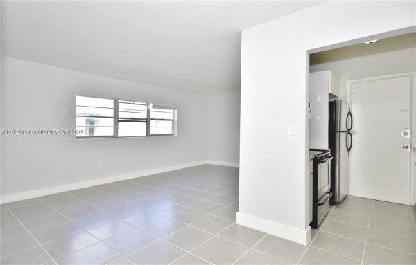 Prestige Waterfront, 13201 Memorial Hwy #215, Miami, Florida 33161, image 3
