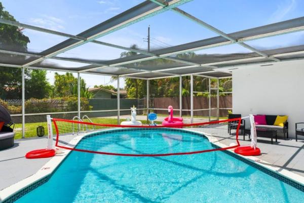 Hollywood Hills, 4110 Jefferson St, Hollywood, Florida 33021, image 1