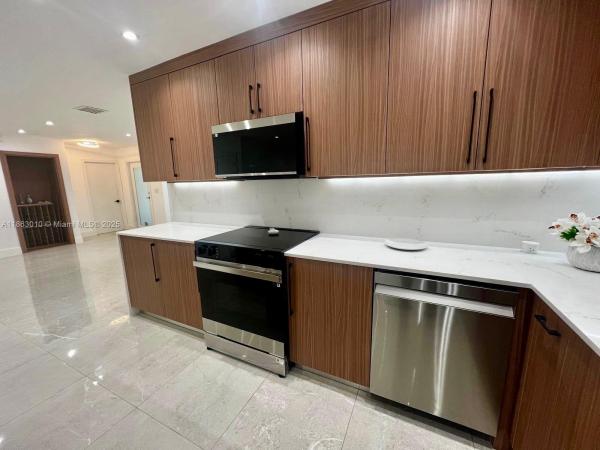 Oak Hill, 1590 SW 139th Ave, Davie, Florida 33325, image 2