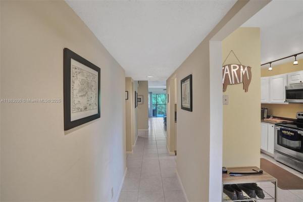 Hammocks Lake Forest, 1786 Hammock Blvd #218, Coconut Creek, Florida 33063, image 2
