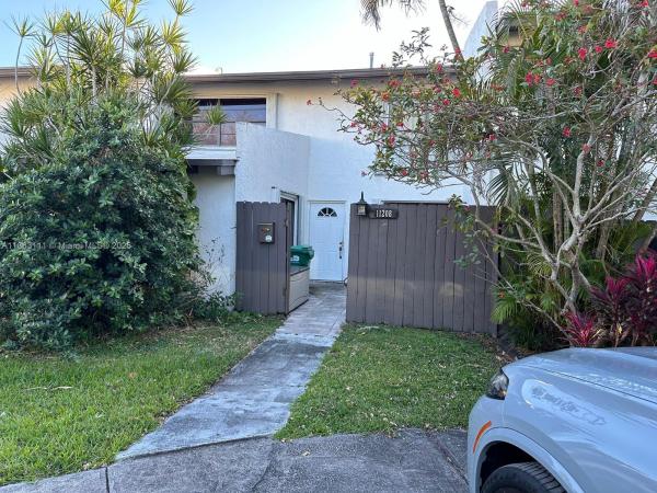 11208 SW 67th Ter, Miami, Florida 33173, image 1