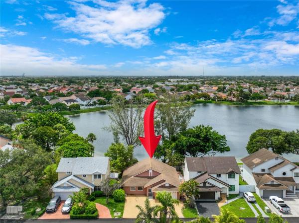 7755 NW 187th Ter, Hialeah, Florida 33015, image 1