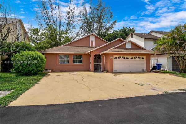 Country Lake Park, 7755 NW 187th Ter, Hialeah, Florida 33015, image 3