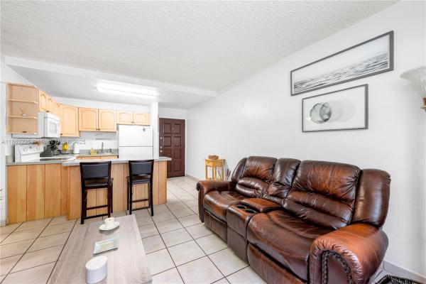 747 NW 13 Ave 3, Miami, Florida 33125, image 1