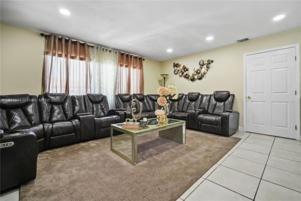 Tamiami Lakes, 1231 SW 136th Pl, Tamiami, Florida 33184, image 2