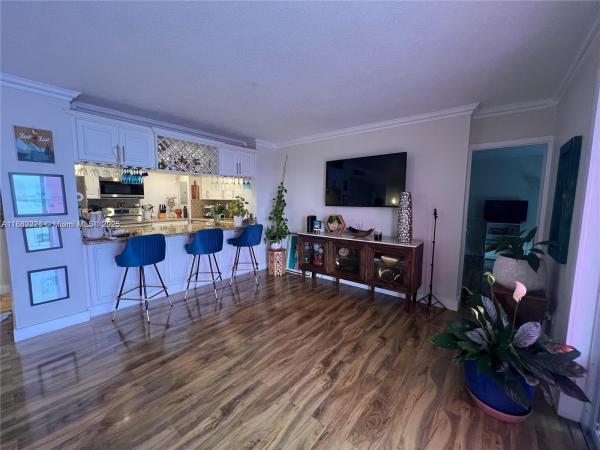 11111 Biscayne Blvd #20E, Unincorporated Dade County, Florida 33181, image 1