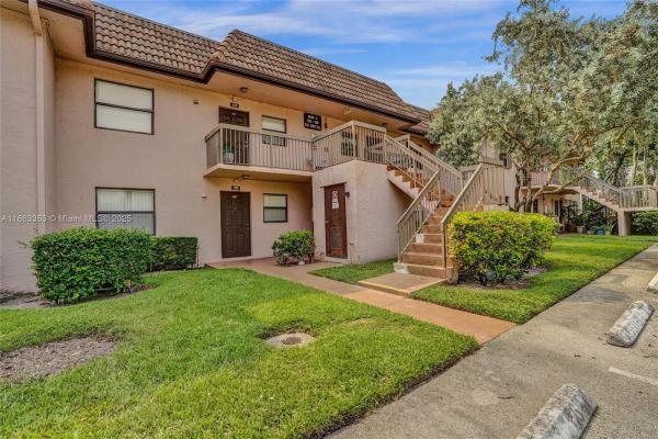 1156 NW 106th Ter #204, Pembroke Pines, Florida 33026, image 1