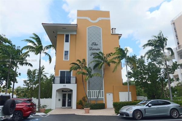 The Dania Place, 555 E Dania Beach Blvd #9, Dania Beach, Florida 33004, image 1