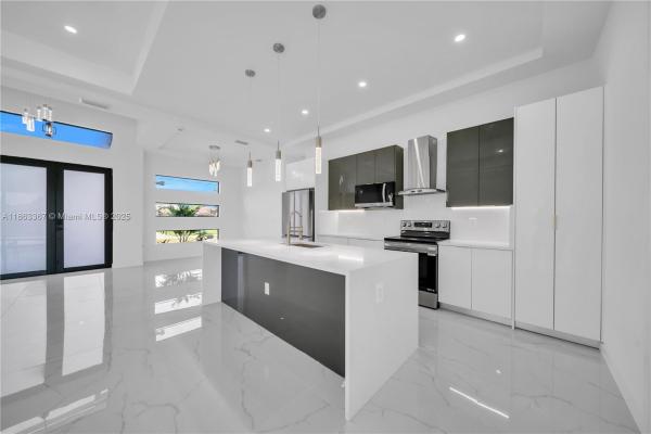 2318 NW 30th Ter, Cape Coral, Florida 33993, image 1