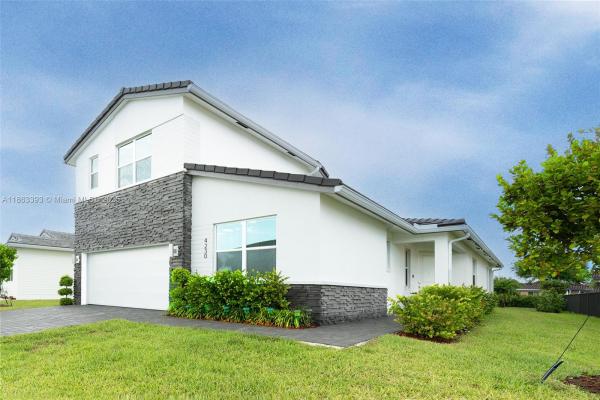 Veleiros At Crystal Lake, 4230 Rosa Dr, Deerfield Beach, Florida 33064, image 1