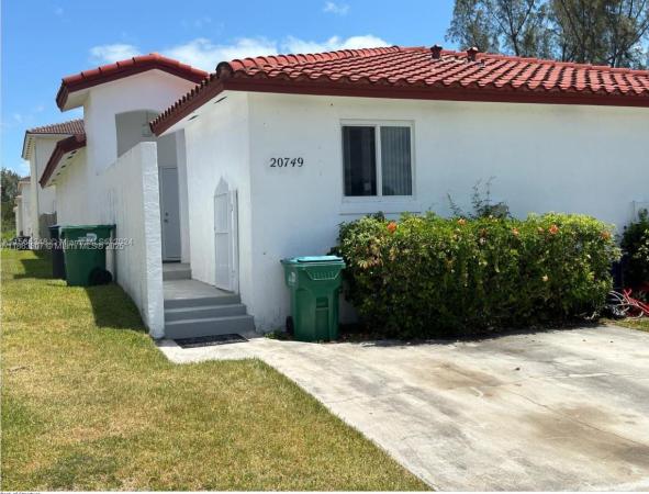 Saga Bay Townhomes, 20749 SW 80th Pl #20749, Cutler Bay, Florida 33189, image 1